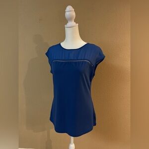 The Limited Women’s Size Small Blue Top
